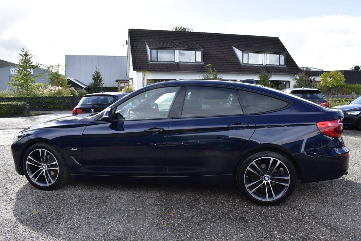 BMW 3 Serie BMW 3-serie Gran Turismo 320i High Executive