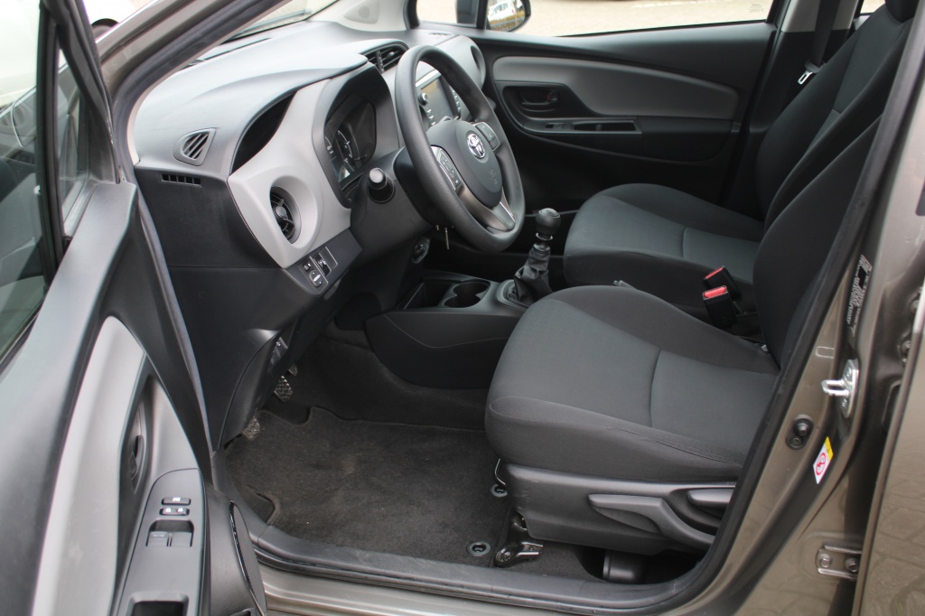 Toyota Yaris Toyota Yaris 1.5 VVT-i Bi-Tone