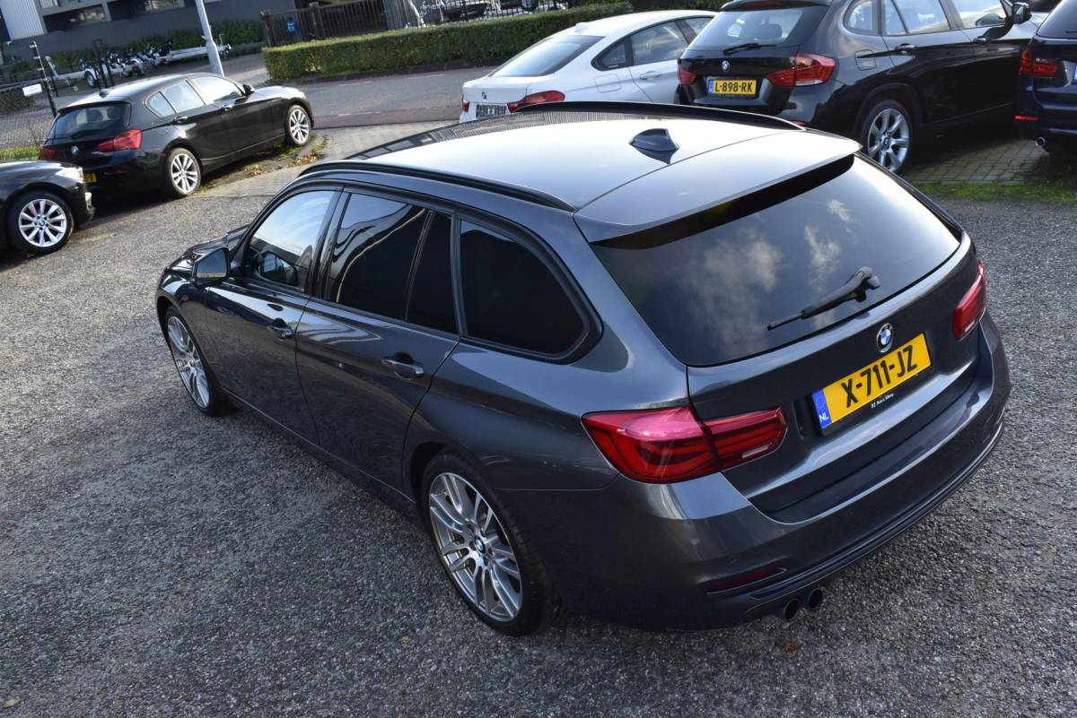 BMW 3 Serie BMW 3-serie Touring 320i Sport