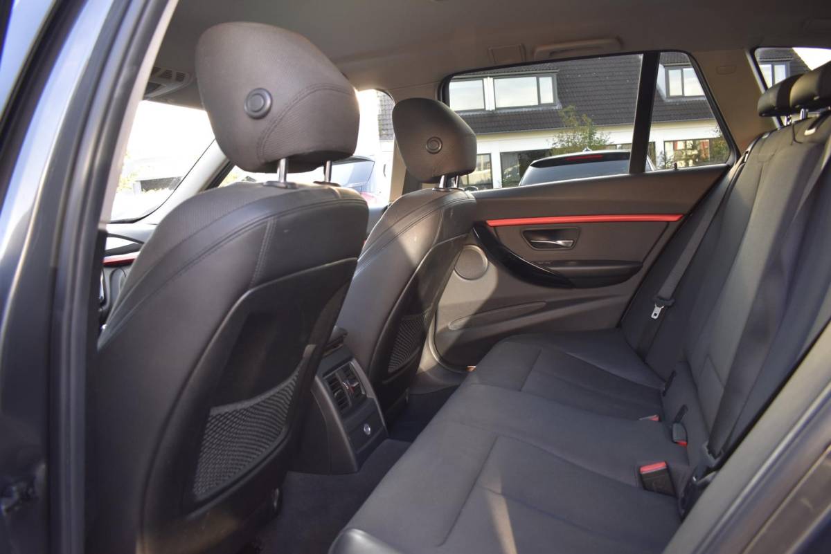 BMW 3 Serie BMW 3-serie Touring 320i Sport