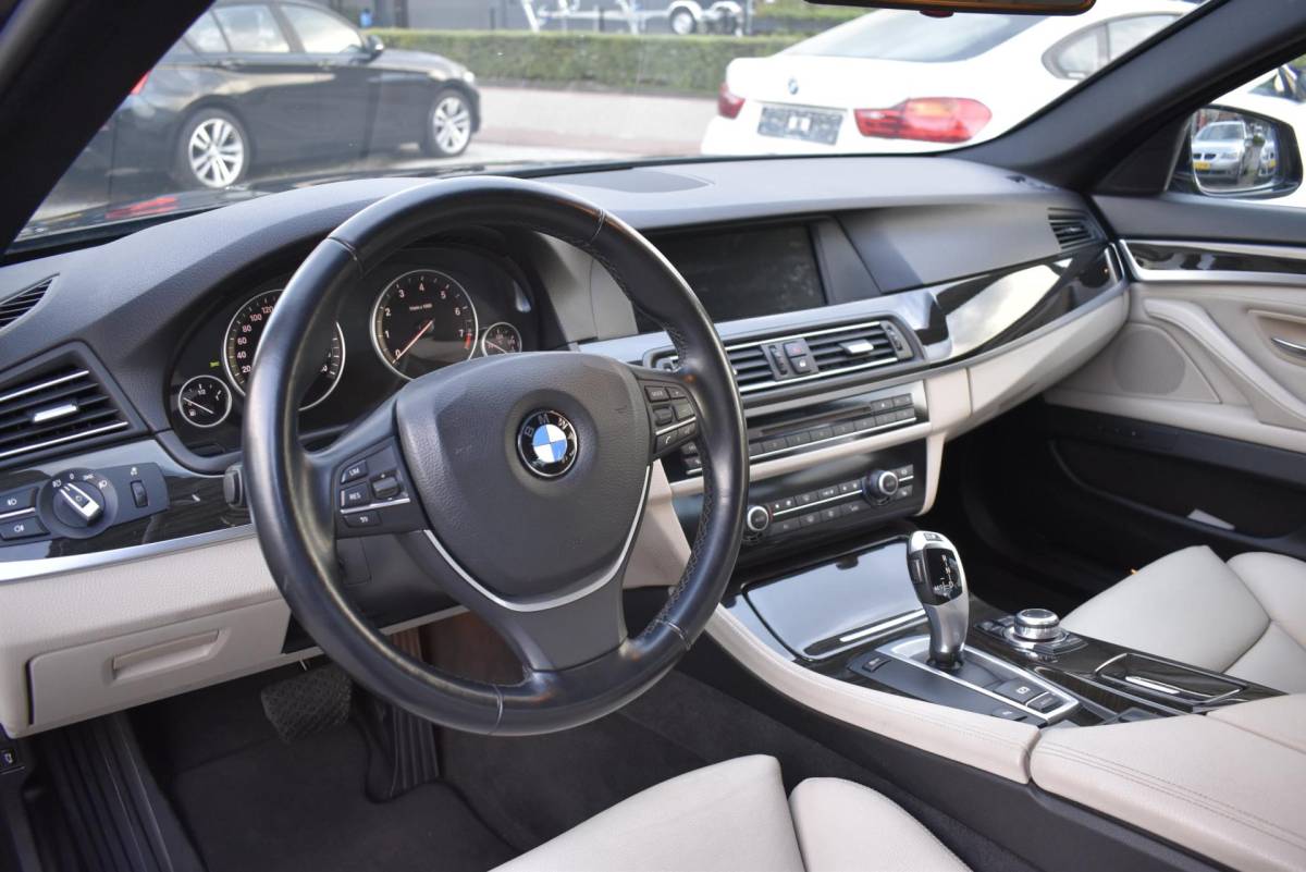 BMW 5 Serie BMW 5-serie 523i High Executive youngtimer nette auto