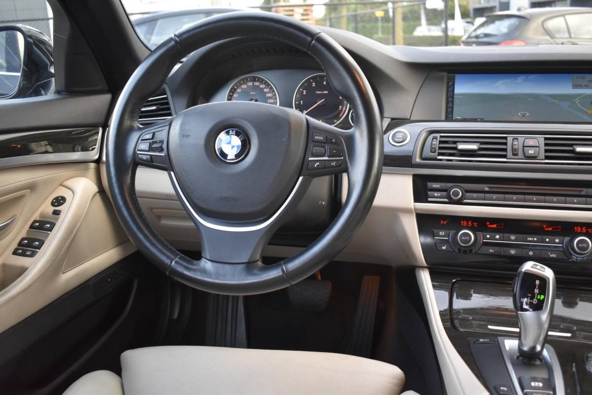 BMW 5 Serie BMW 5-serie 523i High Executive youngtimer nette auto