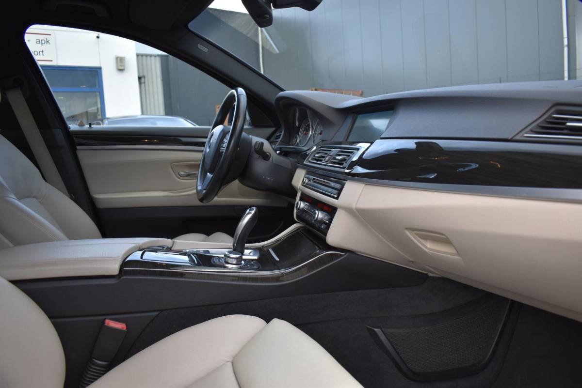 BMW 5 Serie BMW 5-serie 523i High Executive youngtimer nette auto