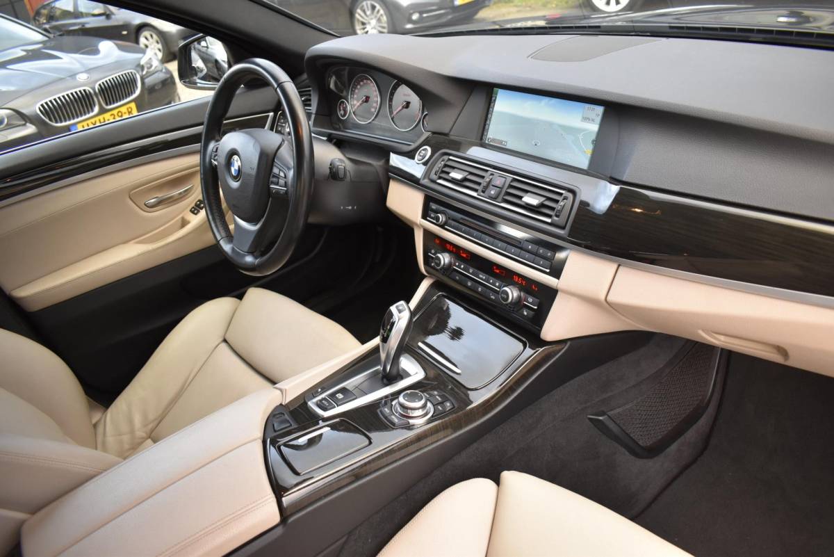 BMW 5 Serie BMW 5-serie 523i High Executive youngtimer nette auto