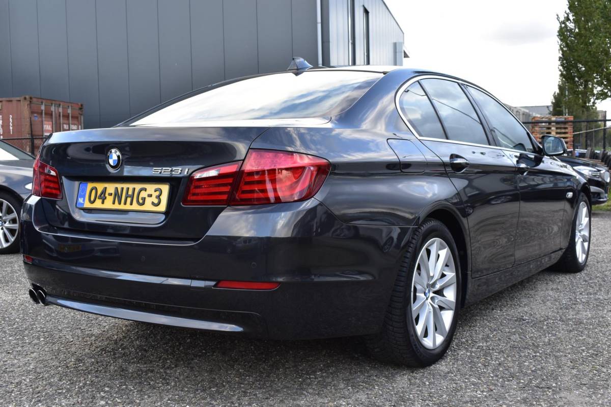 BMW 5 Serie BMW 5-serie 523i High Executive youngtimer nette auto