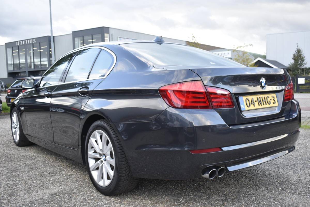 BMW 5 Serie BMW 5-serie 523i High Executive youngtimer nette auto