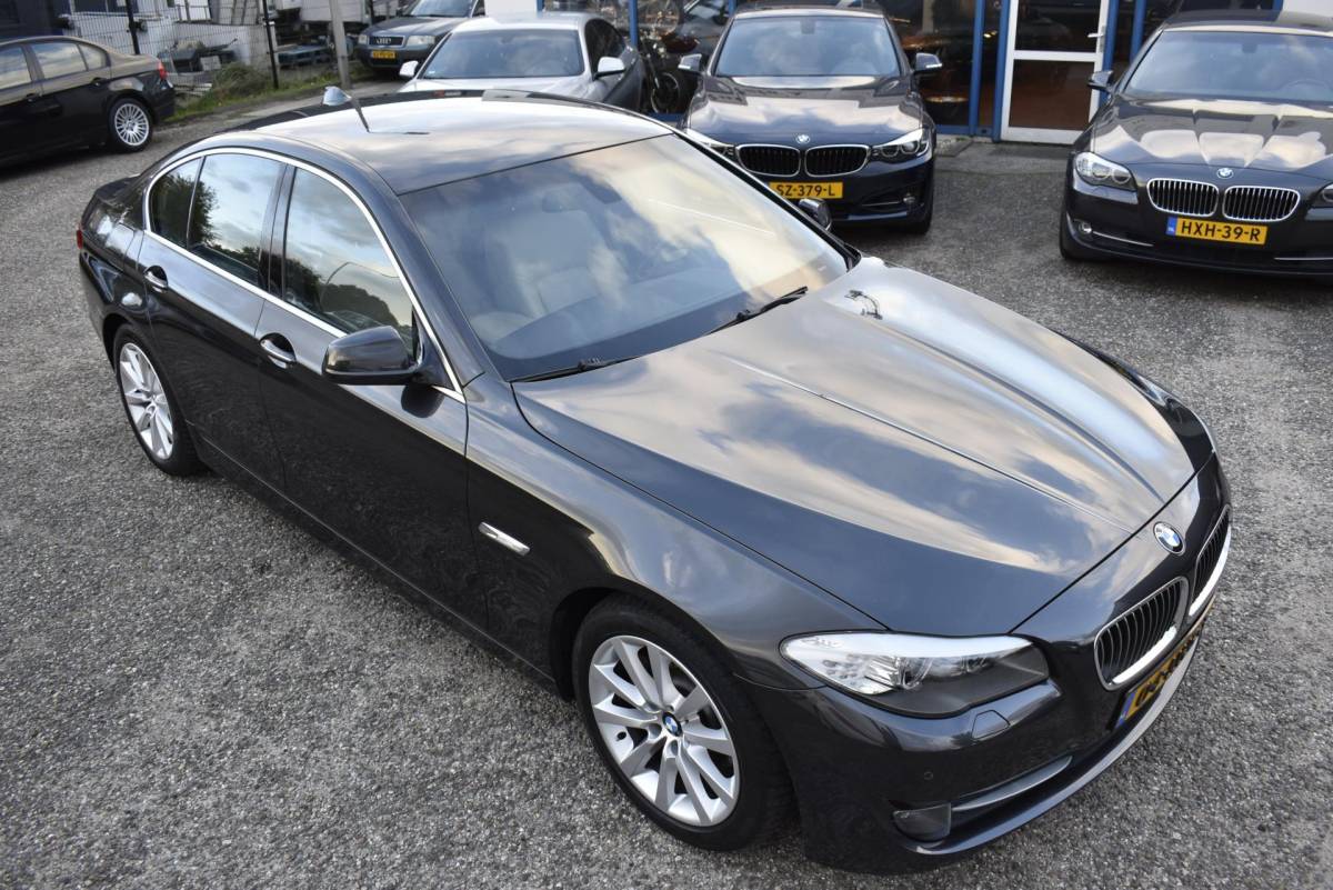 BMW 5 Serie BMW 5-serie 523i High Executive youngtimer nette auto