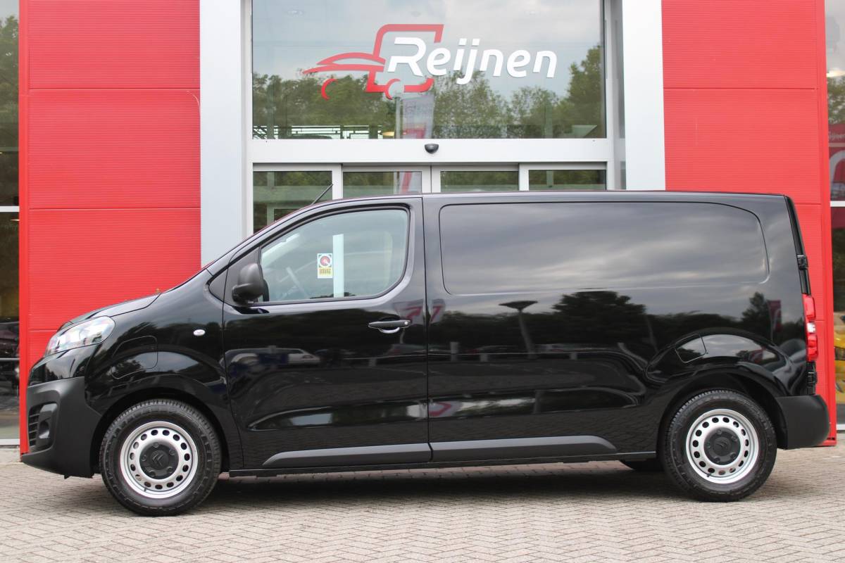Citroën ë-Jumpy Citroen ë-Jumpy L2 136PK AUTOMAAT 75 kWh | NAVIGATIE 10″ TOUCHSCREEN | ACHTERUITRIJ CAMERA | APPLE CARPLAY/ANDROID AUTO | PARKEERSENSOREN | CRUISE CONTROL | DAB+ RADIO | NIEUWE BUS! | 3-ZITS |