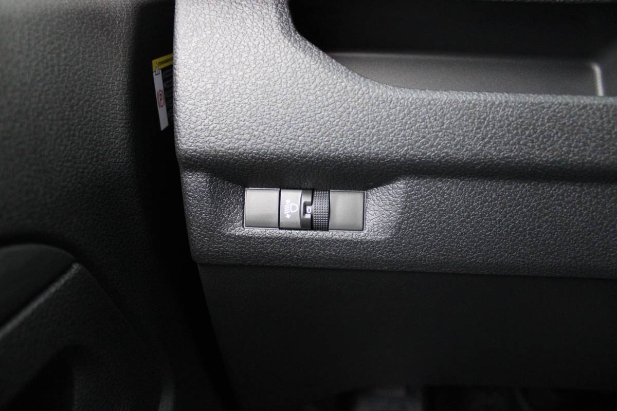 Citroën ë-Jumpy Citroen ë-Jumpy L2 136PK AUTOMAAT 75 kWh | NAVIGATIE 10″ TOUCHSCREEN | ACHTERUITRIJ CAMERA | APPLE CARPLAY/ANDROID AUTO | PARKEERSENSOREN | CRUISE CONTROL | DAB+ RADIO | NIEUWE BUS! | 3-ZITS |