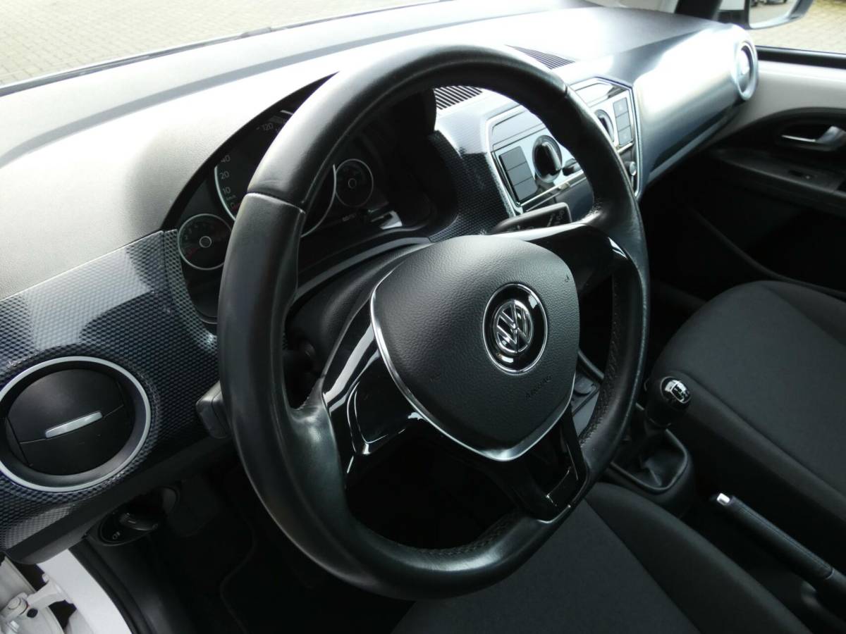 Volkswagen up! Volkswagen Up! 1.0 75 PK Move Up! | AIRCO | 127000 KM!!!
