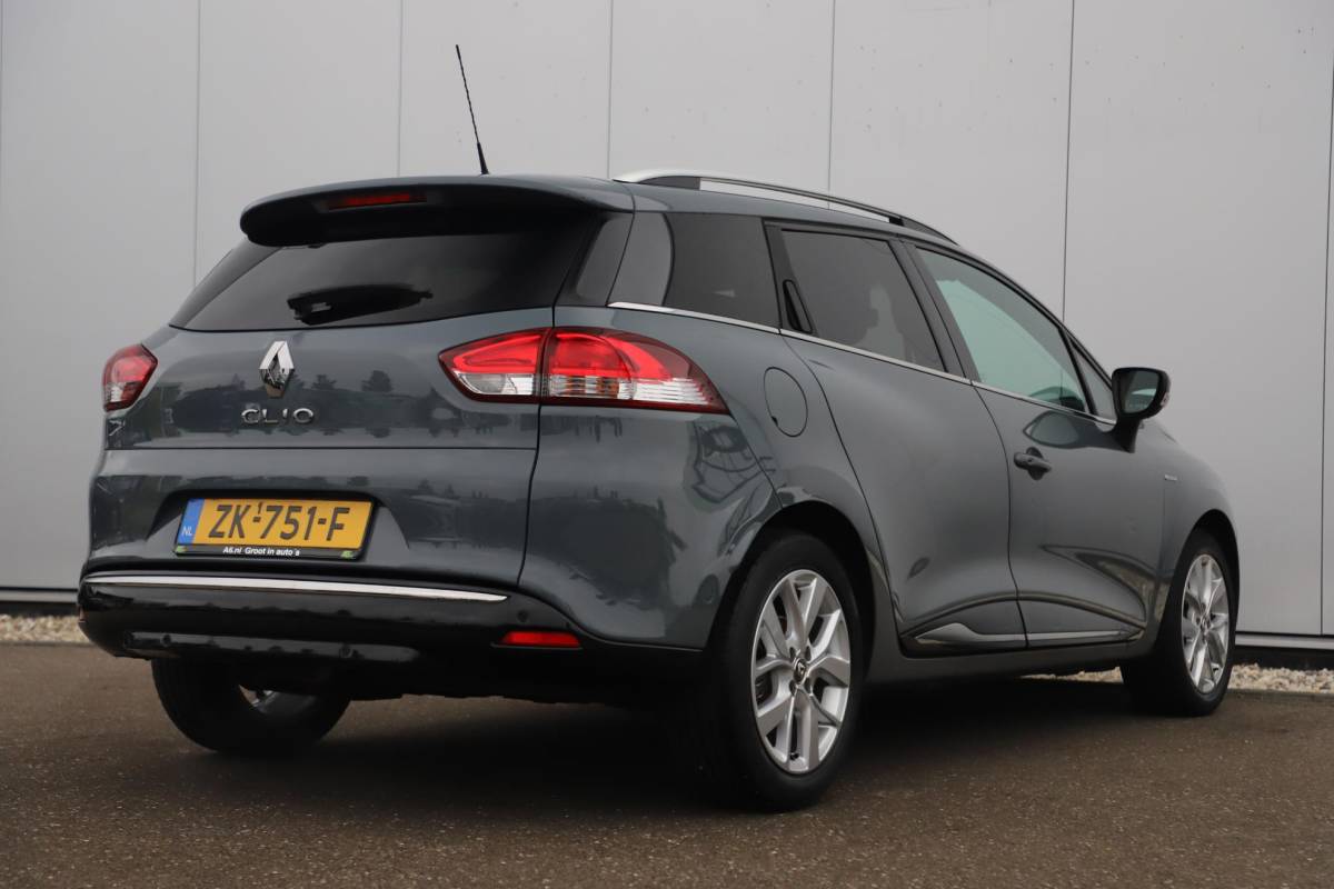Renault Clio Renault Clio Estate 0.9 TCe Limited Nardo Grey 16 inch LMV Keyless Navigatie Carplay Airco Cruise Control