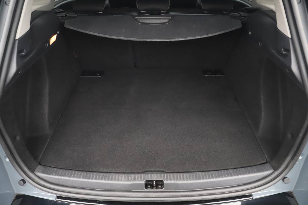 Renault Clio Renault Clio Estate 0.9 TCe Limited Nardo Grey 16 inch LMV Keyless Navigatie Carplay Airco Cruise Control