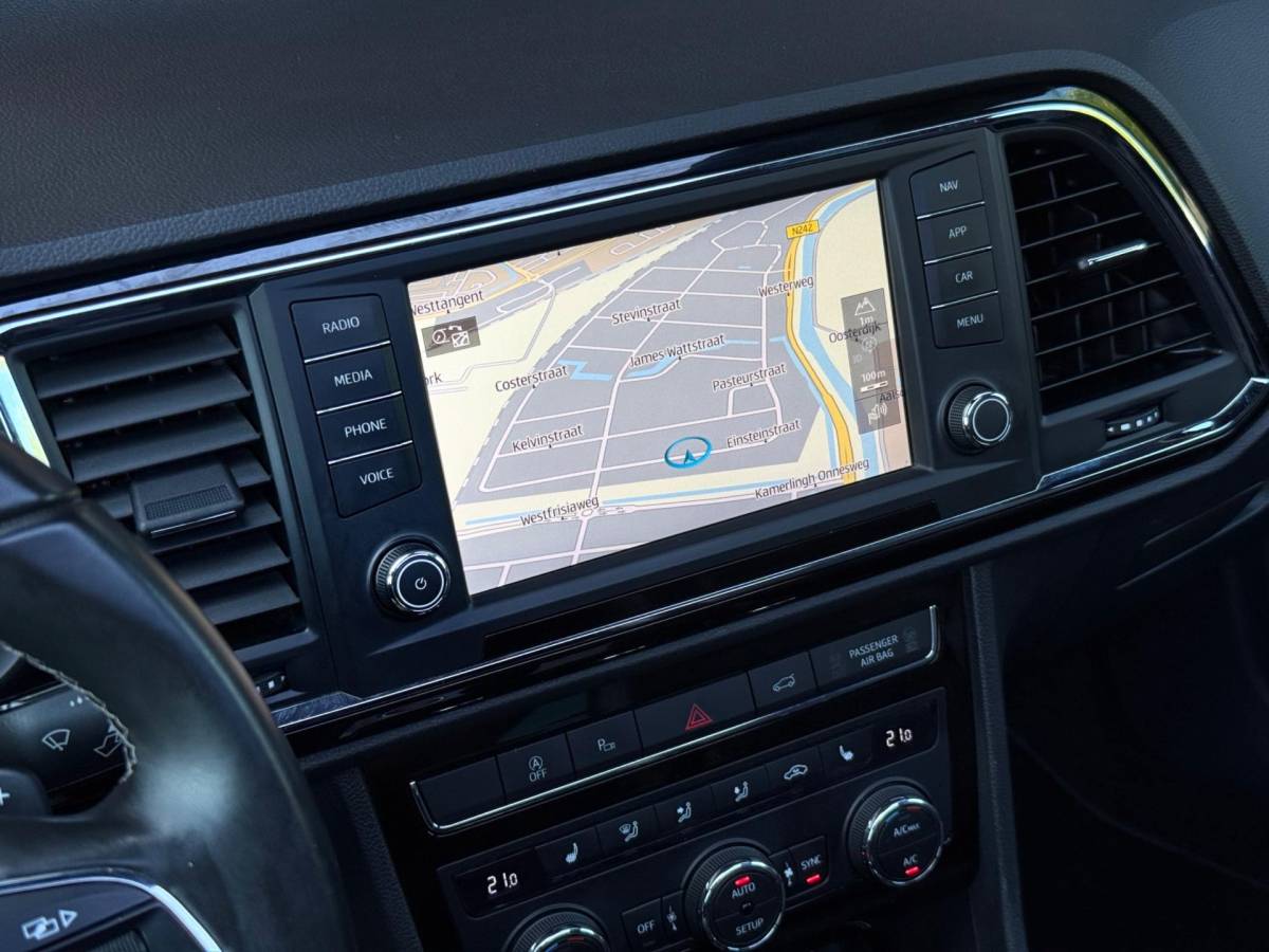 SEAT Ateca SEAT Ateca 2.0 TSI 4DRIVE Xcellence /Pano/VR-cockpit/360Camera/Trekhaak