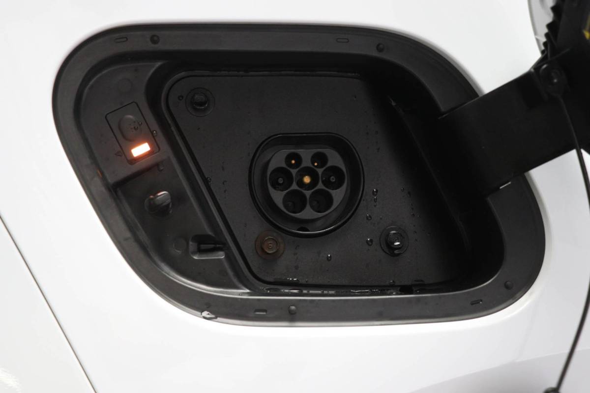 Kia Sportage Kia Sportage 1.6 T-GDi Plug-in Hybrid AWD DynamicLine | DAB | APPLE | CAMERA | TREKHAAK