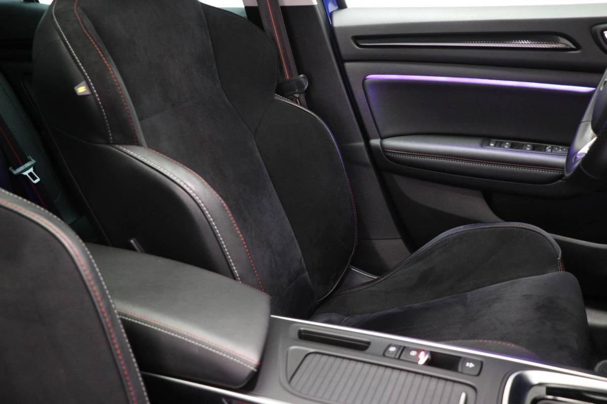 Renault Mégane Renault Megane 1.6 Plug-In Hybrid 160 R.S. Line | PANORAMADAK | LED | DAB | APPLE | CAMERA | 18″