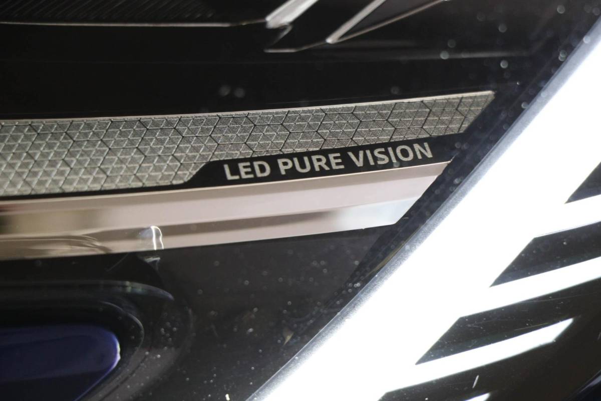 Renault Mégane Renault Megane 1.6 Plug-In Hybrid 160 R.S. Line | PANORAMADAK | LED | DAB | APPLE | CAMERA | 18″