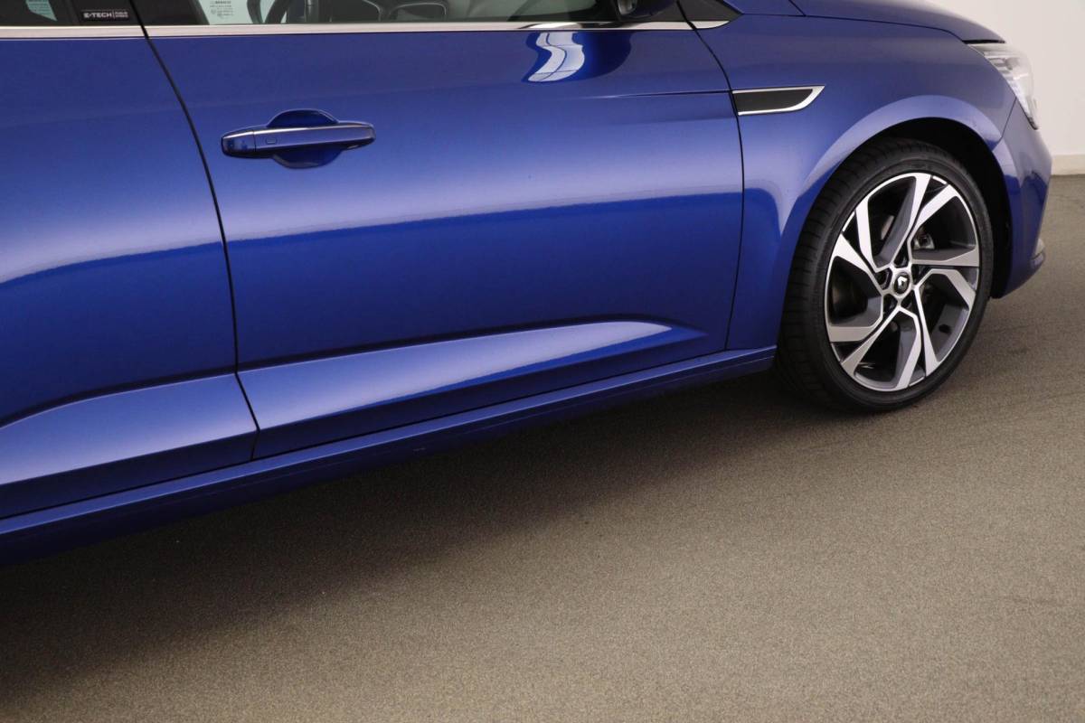 Renault Mégane Renault Megane 1.6 Plug-In Hybrid 160 R.S. Line | PANORAMADAK | LED | DAB | APPLE | CAMERA | 18″