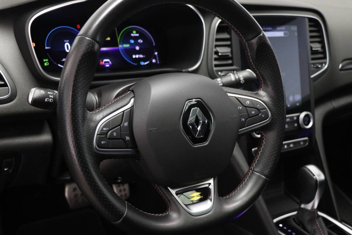 Renault Mégane Renault Megane 1.6 Plug-In Hybrid 160 R.S. Line | PANORAMADAK | LED | DAB | APPLE | CAMERA | 18″