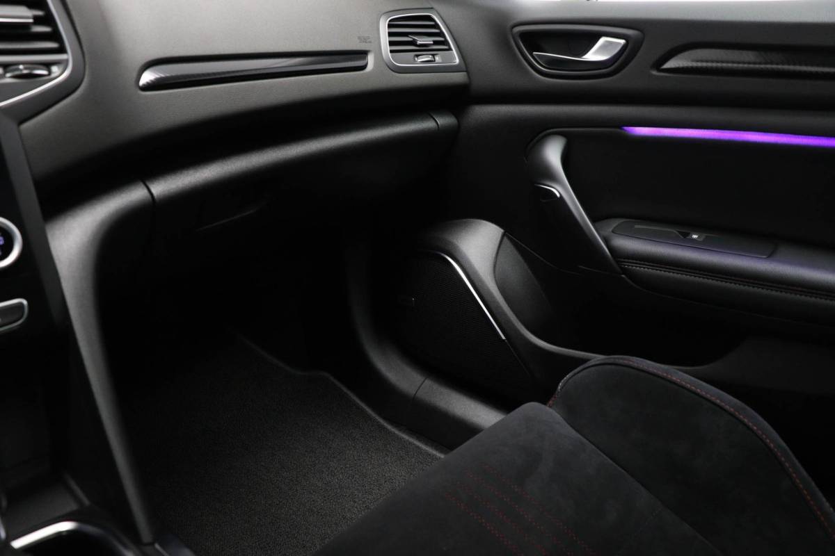 Renault Mégane Renault Megane 1.6 Plug-In Hybrid 160 R.S. Line | PANORAMADAK | LED | DAB | APPLE | CAMERA | 18″