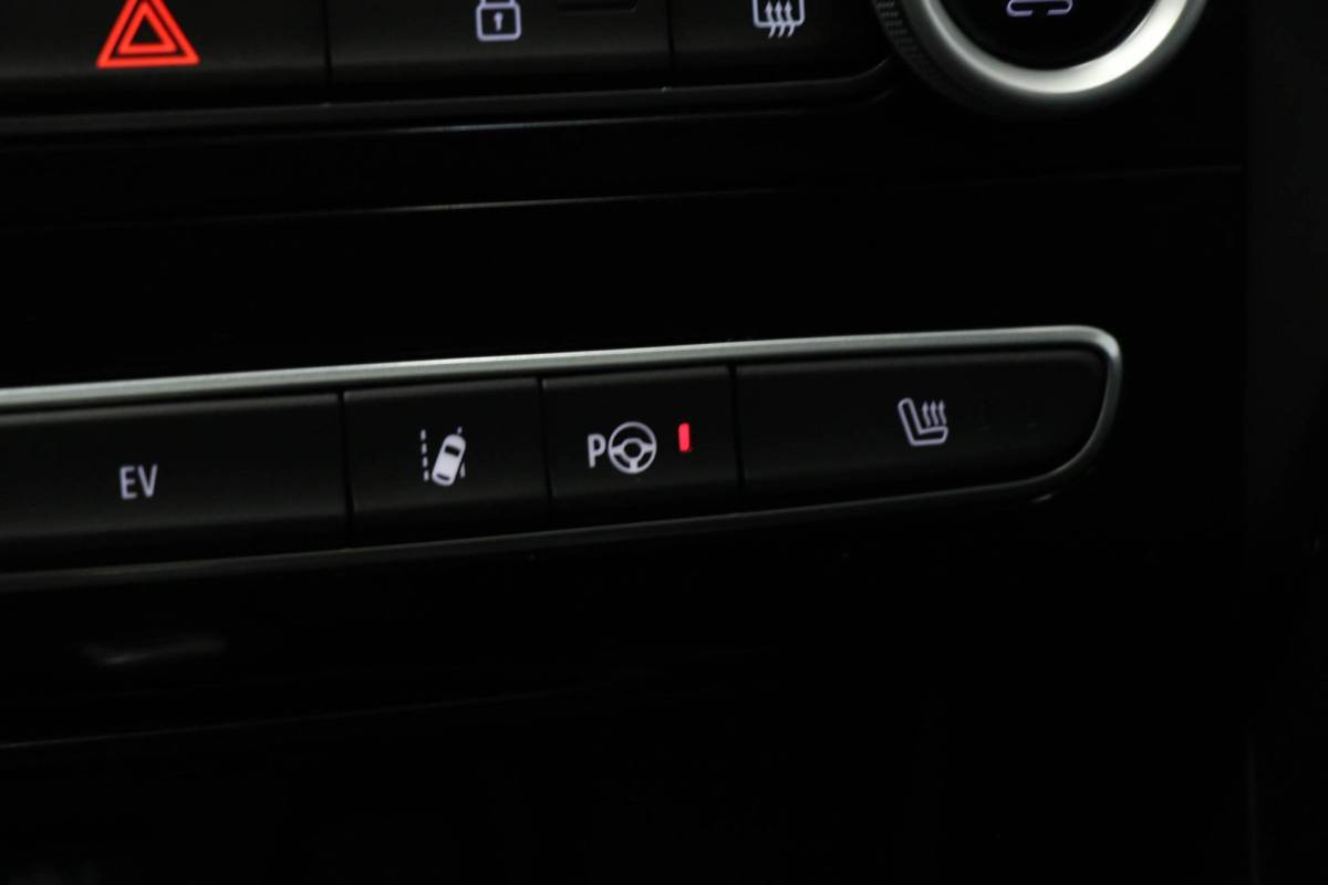 Renault Mégane Renault Megane 1.6 Plug-In Hybrid 160 R.S. Line | PANORAMADAK | LED | DAB | APPLE | CAMERA | 18″