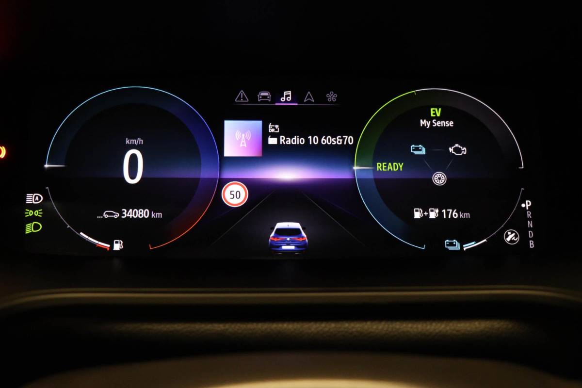 Renault Mégane Renault Megane 1.6 Plug-In Hybrid 160 R.S. Line | PANORAMADAK | LED | DAB | APPLE | CAMERA | 18″