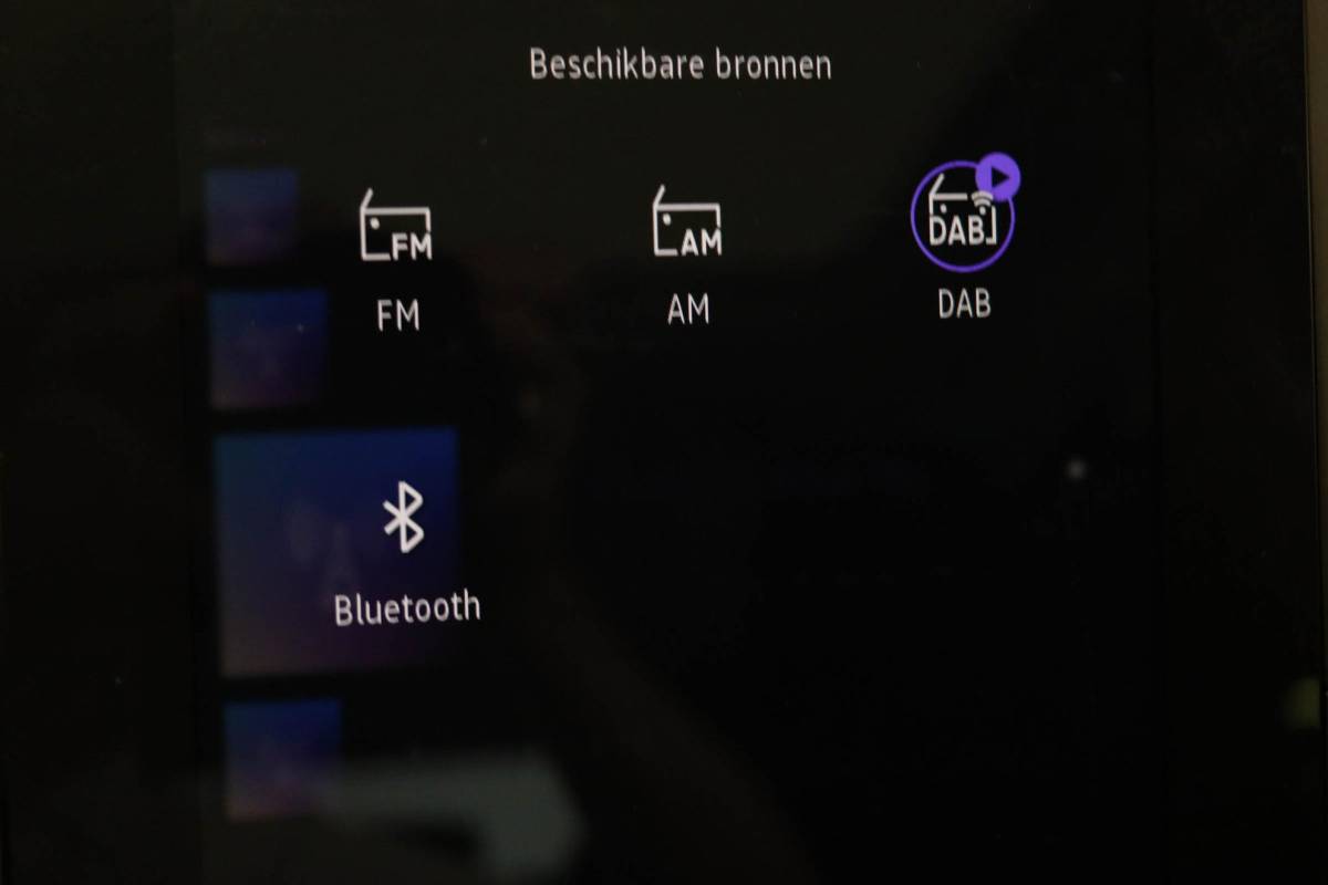 Renault Mégane Renault Megane 1.6 Plug-In Hybrid 160 R.S. Line | PANORAMADAK | LED | DAB | APPLE | CAMERA | 18″