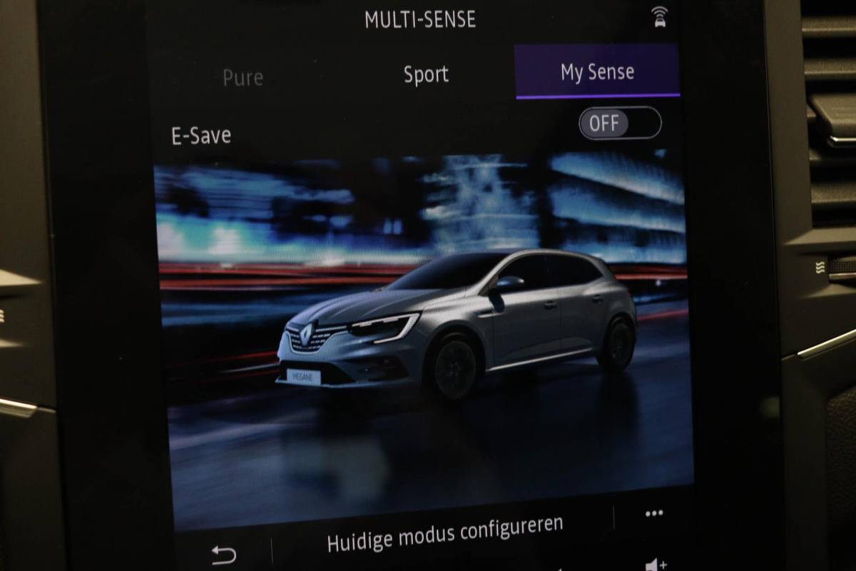 Renault Mégane Renault Megane 1.6 Plug-In Hybrid 160 R.S. Line | PANORAMADAK | LED | DAB | APPLE | CAMERA | 18″