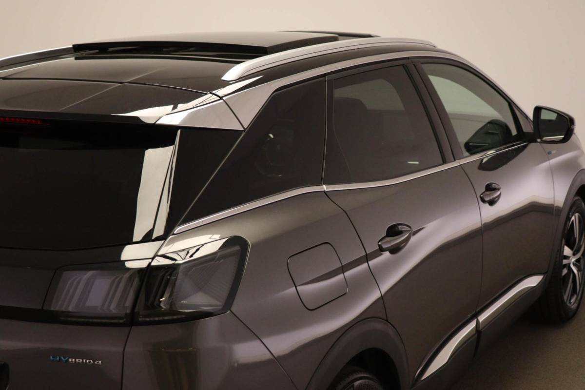 Peugeot 3008 Peugeot 3008 1.6 HYbrid4 300 GT | PANORAMADAK | STOELVERWARMING | DAB | APPLE | CAMERA