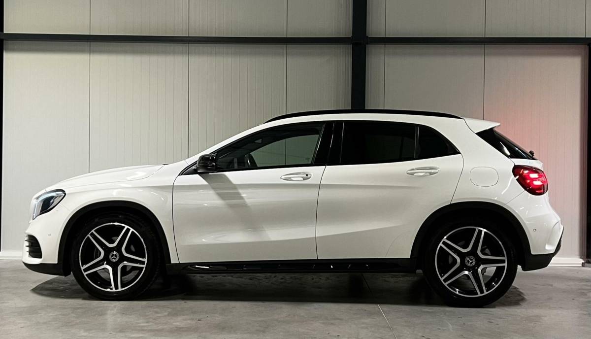 Mercedes-Benz GLA Mercedes GLA-klasse 180 AMG Navi Camera Cruise Climate PDC