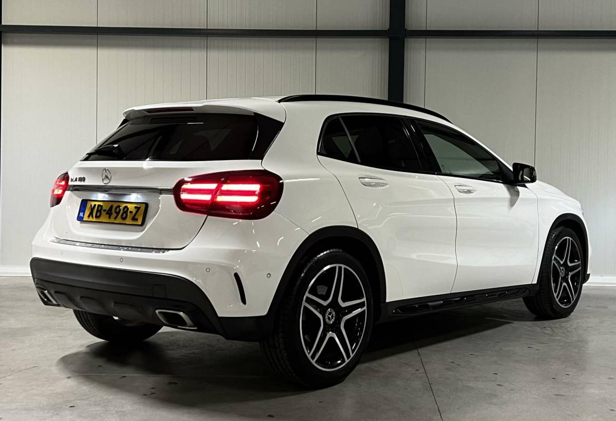 Mercedes-Benz GLA Mercedes GLA-klasse 180 AMG Navi Camera Cruise Climate PDC