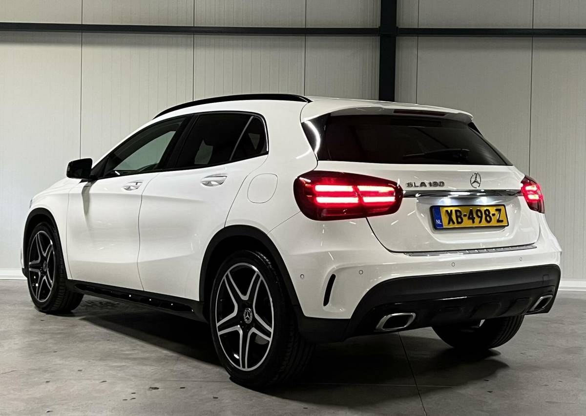 Mercedes-Benz GLA Mercedes GLA-klasse 180 AMG Navi Camera Cruise Climate PDC