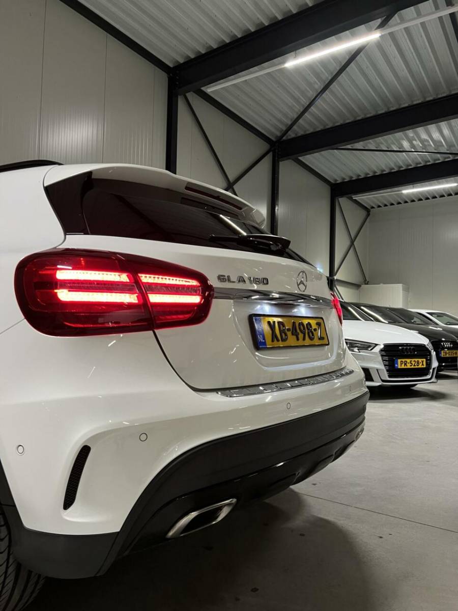 Mercedes-Benz GLA Mercedes GLA-klasse 180 AMG Navi Camera Cruise Climate PDC