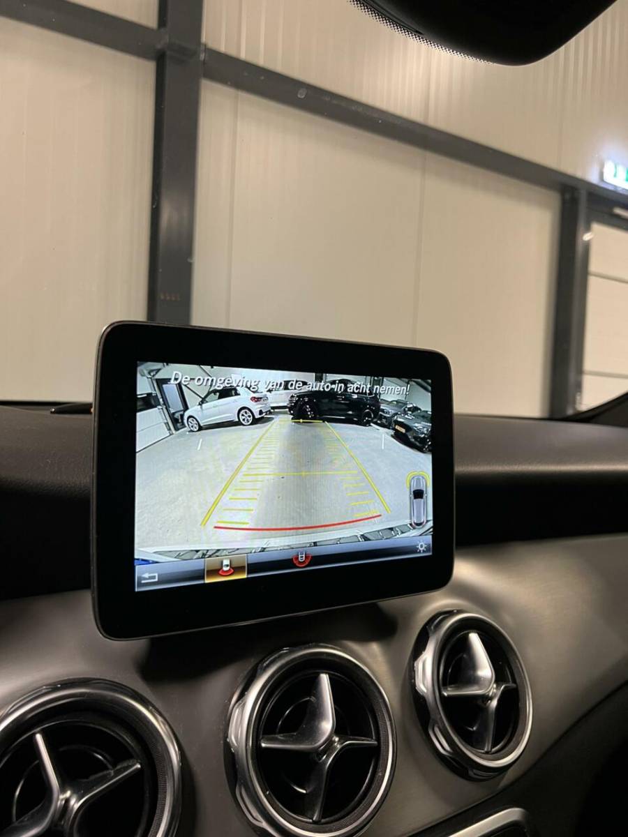 Mercedes-Benz GLA Mercedes GLA-klasse 180 AMG Navi Camera Cruise Climate PDC