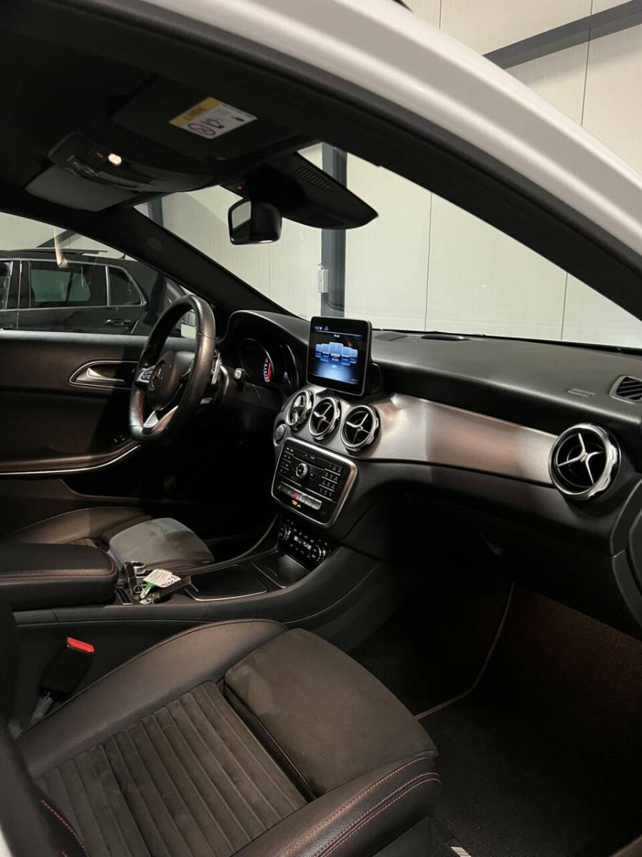 Mercedes-Benz GLA Mercedes GLA-klasse 180 AMG Navi Camera Cruise Climate PDC
