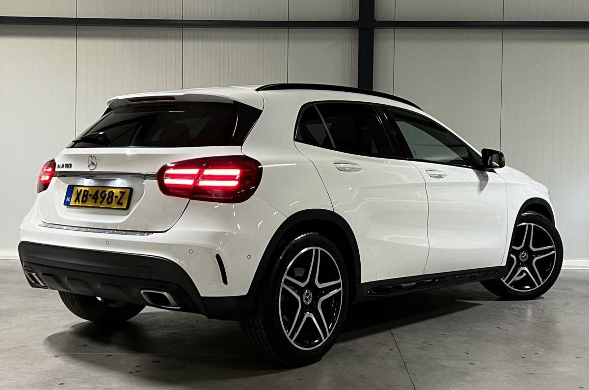 Mercedes-Benz GLA Mercedes GLA-klasse 180 AMG Navi Camera Cruise Climate PDC