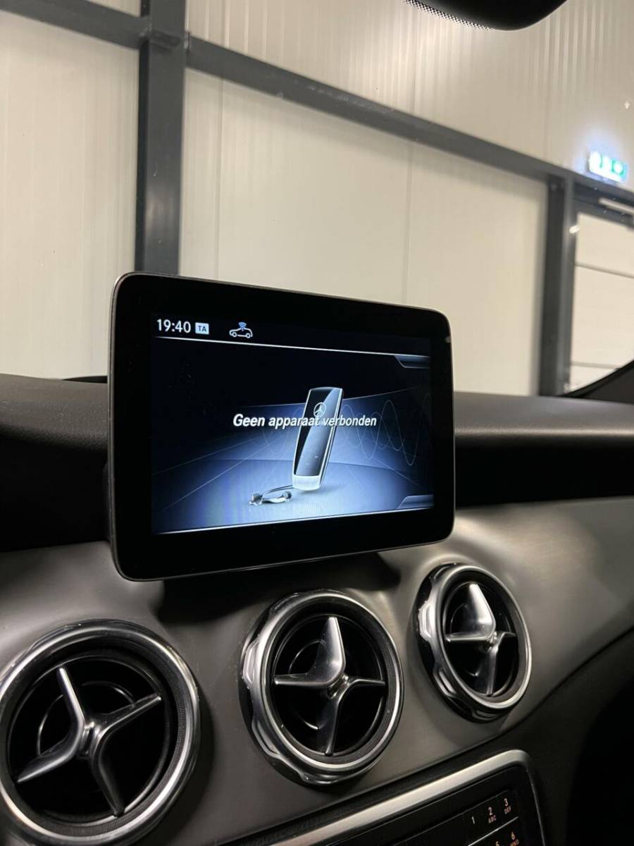 Mercedes-Benz GLA Mercedes GLA-klasse 180 AMG Navi Camera Cruise Climate PDC