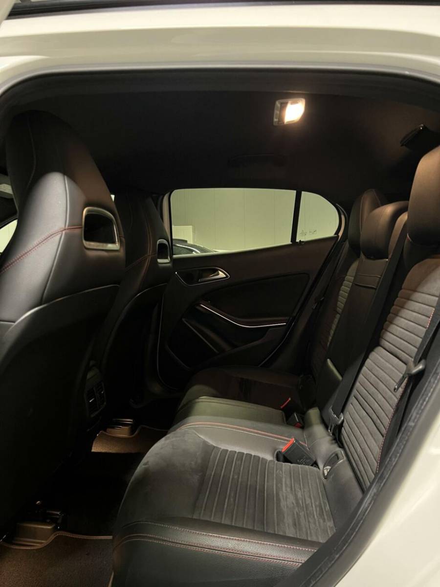 Mercedes-Benz GLA Mercedes GLA-klasse 180 AMG Navi Camera Cruise Climate PDC