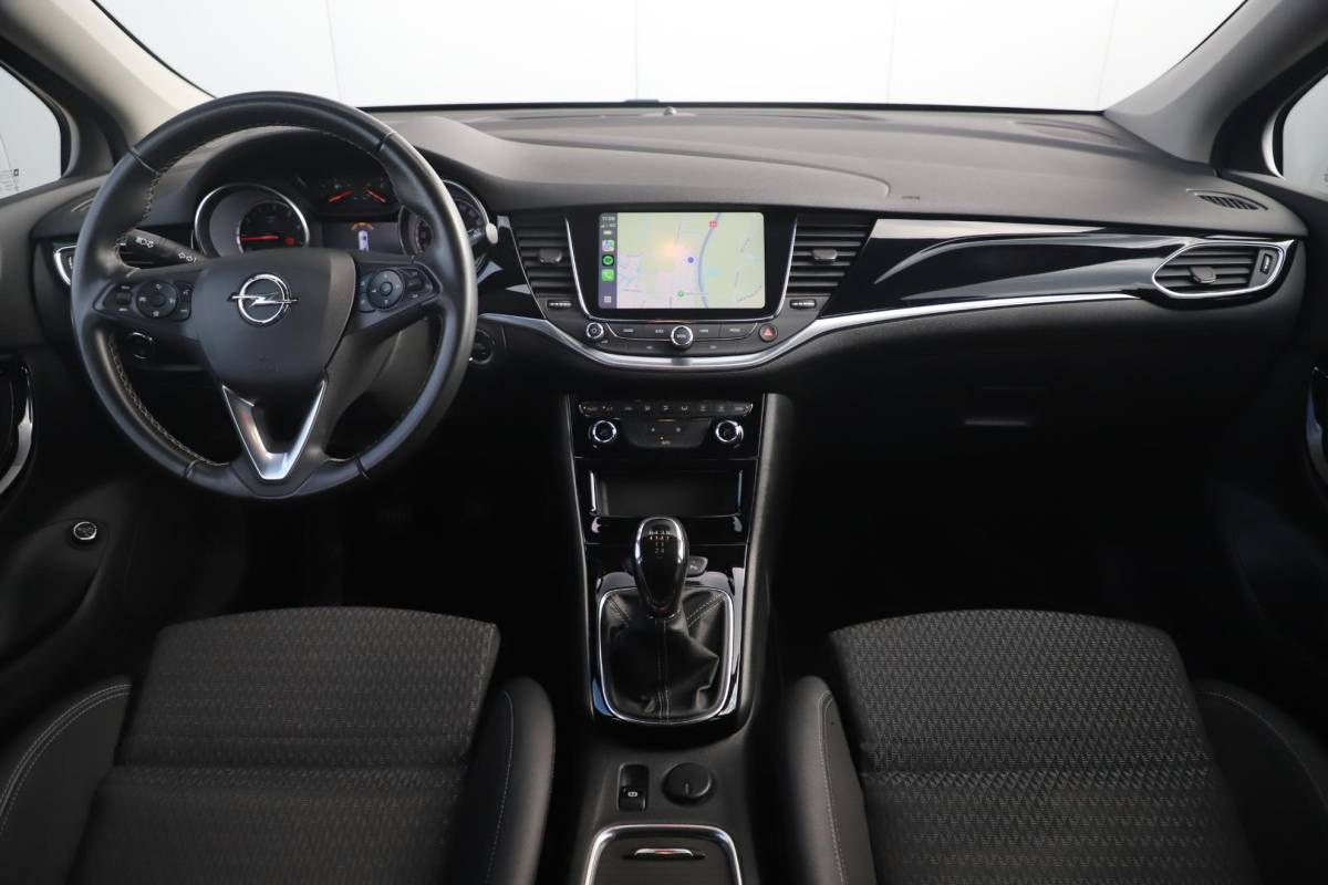 Opel Astra Opel Astra Sports Tourer 1.0 Turbo Business Executive 105PK 16 inch LMV Climate Cruise Control Sportstoelen Navigatie Carplay Android Elektrische Achterklep