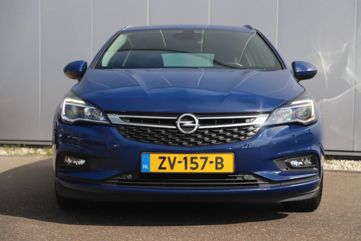 Opel Astra Opel Astra Sports Tourer 1.0 Turbo Business Executive 105PK 16 inch LMV Climate Cruise Control Sportstoelen Navigatie Carplay Android Elektrische Achterklep