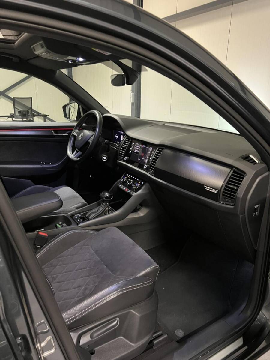 Škoda Kodiaq Skoda Kodiaq 1.5 TSI Sportline Pano Virtual 7 Pers Trekhaak