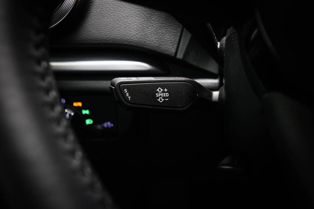 Audi A3 Audi A3 Sportback 30 TFSI Advance | VIRTUAL COCKPIT | LED | LEDER | CLIMA | CRUISE | NAVI | B&O | PDC | 18″