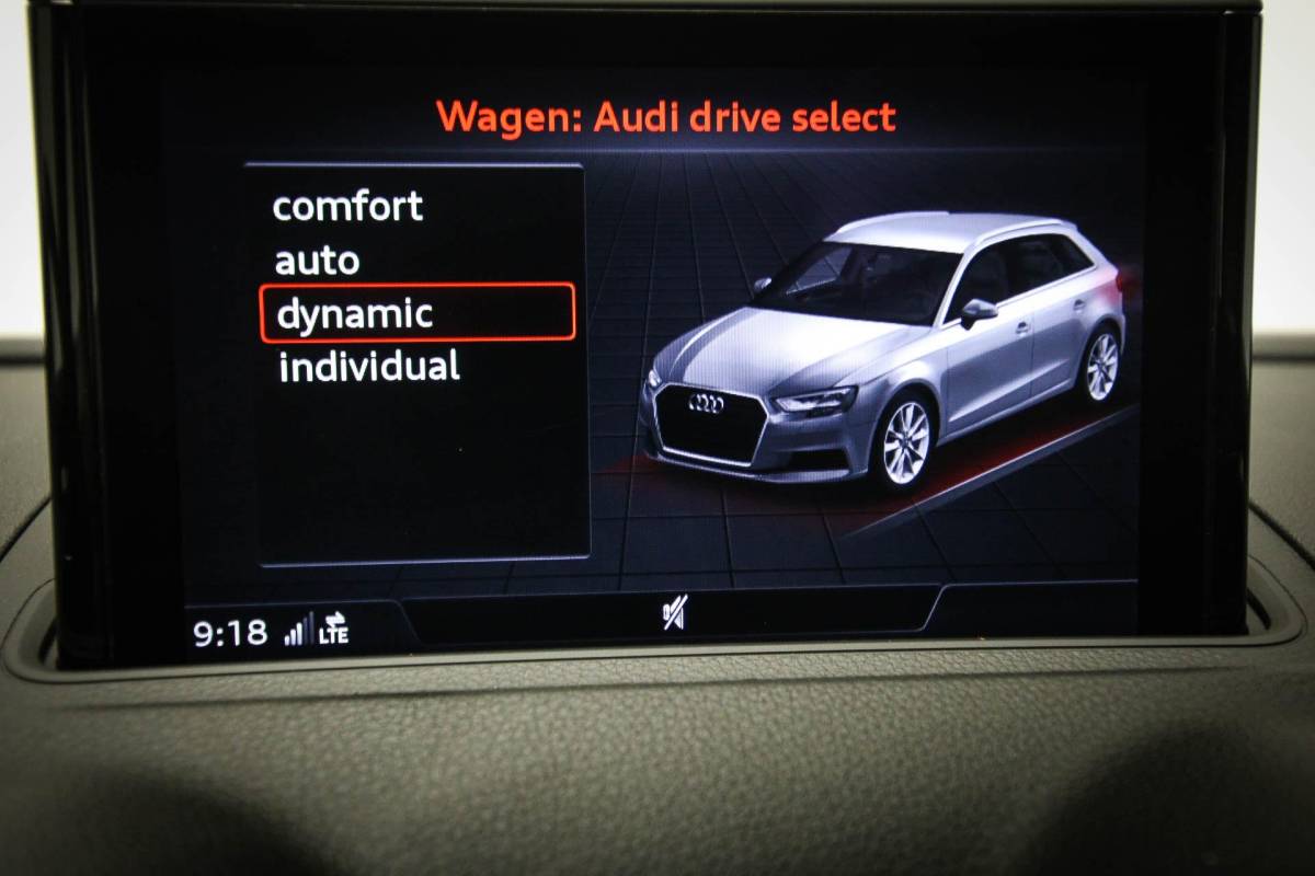 Audi A3 Audi A3 Sportback 30 TFSI Advance | VIRTUAL COCKPIT | LED | LEDER | CLIMA | CRUISE | NAVI | B&O | PDC | 18″