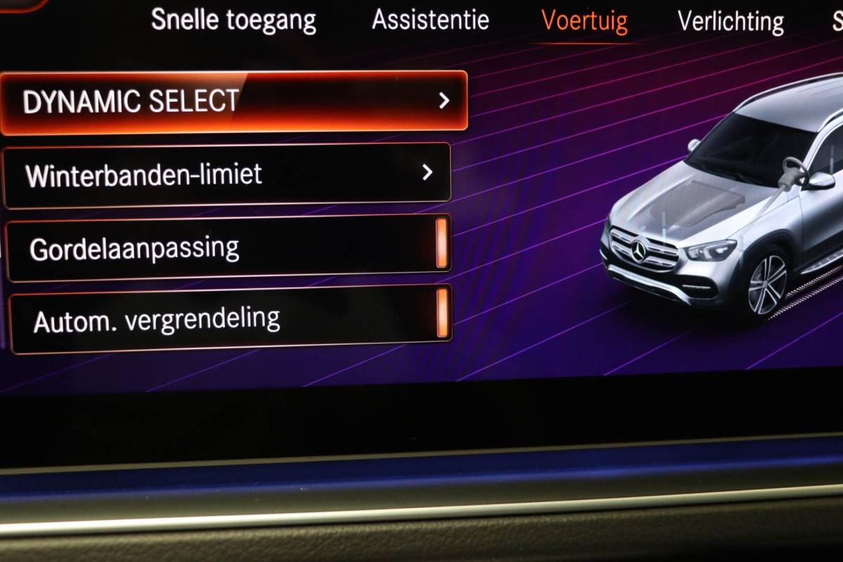 Mercedes-Benz GLE Mercedes-Benz GLE-klasse 350 e 4MATIC Premium Plus | LUCHTVERING | HEAD UP | BURMESTER | APPLE | 360 CAMERA | TREKHAAK