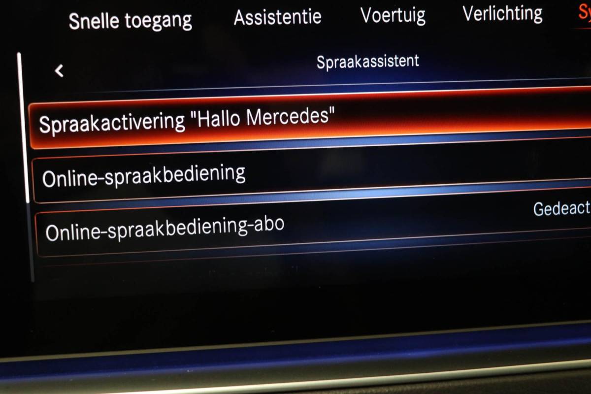 Mercedes-Benz GLE Mercedes-Benz GLE-klasse 350 e 4MATIC Premium Plus | LUCHTVERING | HEAD UP | BURMESTER | APPLE | 360 CAMERA | TREKHAAK