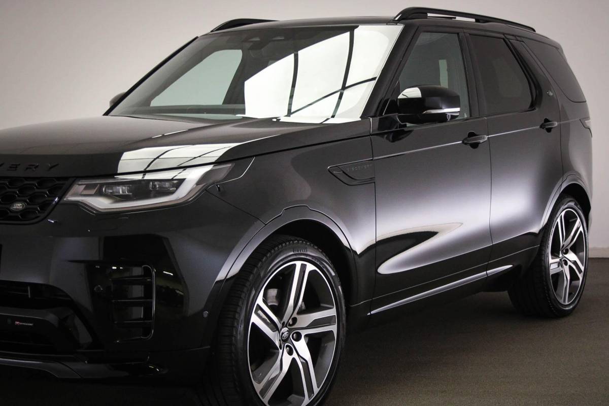 Land Rover Discovery Land Rover Discovery 3.0 D300 R-Dynamic HSE 7p. | PANORAMADAK | DAB | APPLE | 360 CAMERA | TREKHAAK EL. | 22″ | COLD / HOT CLIMATE- PACK