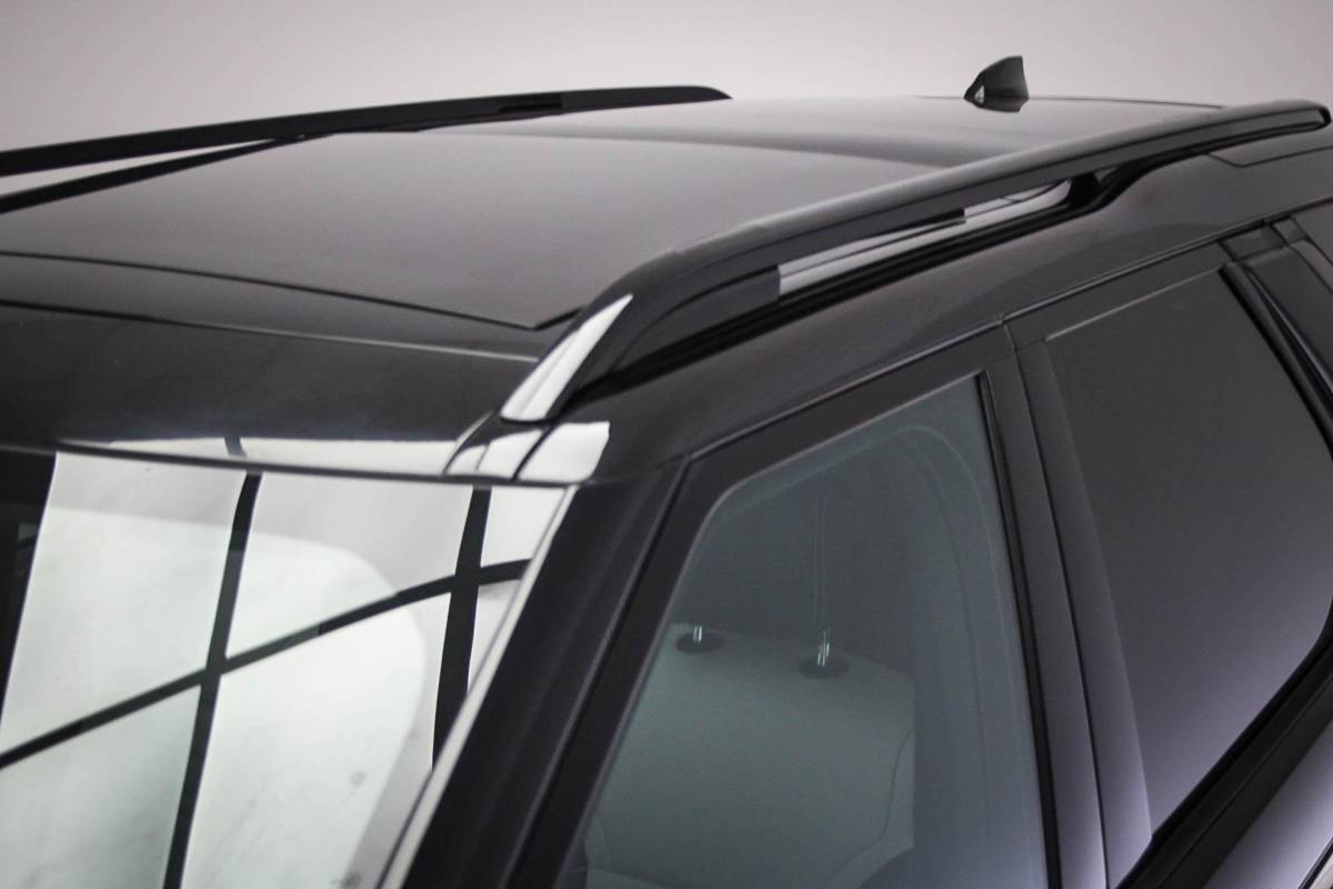 Land Rover Discovery Land Rover Discovery 3.0 D300 R-Dynamic HSE 7p. | PANORAMADAK | DAB | APPLE | 360 CAMERA | TREKHAAK EL. | 22″ | COLD / HOT CLIMATE- PACK