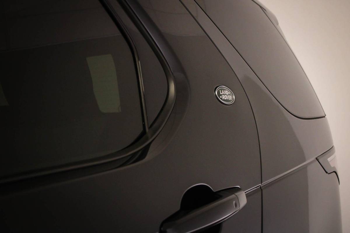 Land Rover Discovery Land Rover Discovery 3.0 D300 R-Dynamic HSE 7p. | PANORAMADAK | DAB | APPLE | 360 CAMERA | TREKHAAK EL. | 22″ | COLD / HOT CLIMATE- PACK