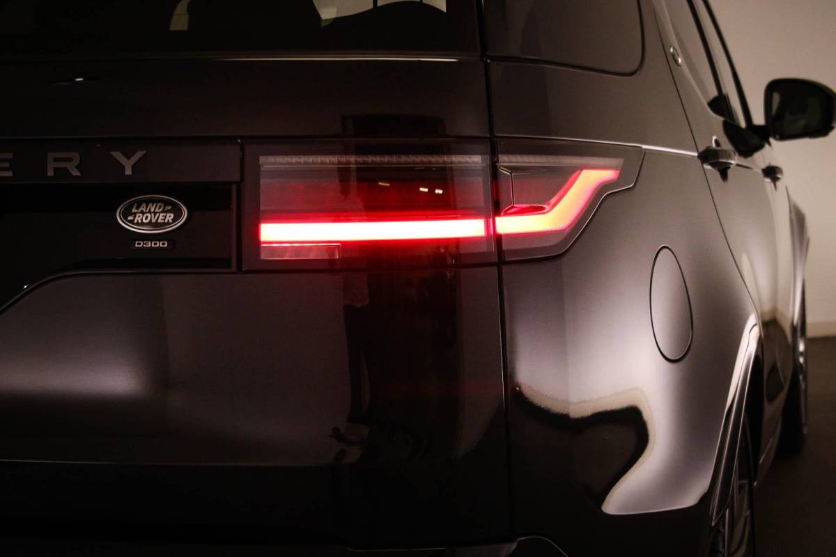 Land Rover Discovery Land Rover Discovery 3.0 D300 R-Dynamic HSE 7p. | PANORAMADAK | DAB | APPLE | 360 CAMERA | TREKHAAK EL. | 22″ | COLD / HOT CLIMATE- PACK