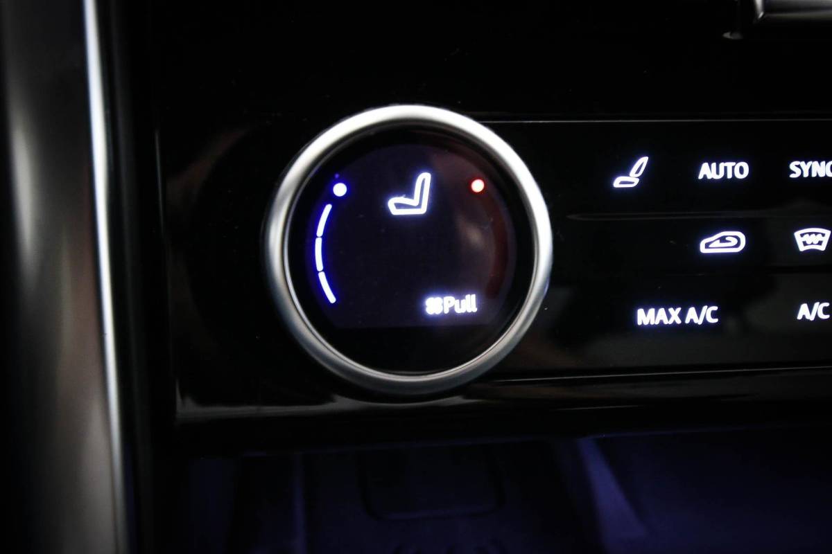 Land Rover Discovery Land Rover Discovery 3.0 D300 R-Dynamic HSE 7p. | PANORAMADAK | DAB | APPLE | 360 CAMERA | TREKHAAK EL. | 22″ | COLD / HOT CLIMATE- PACK