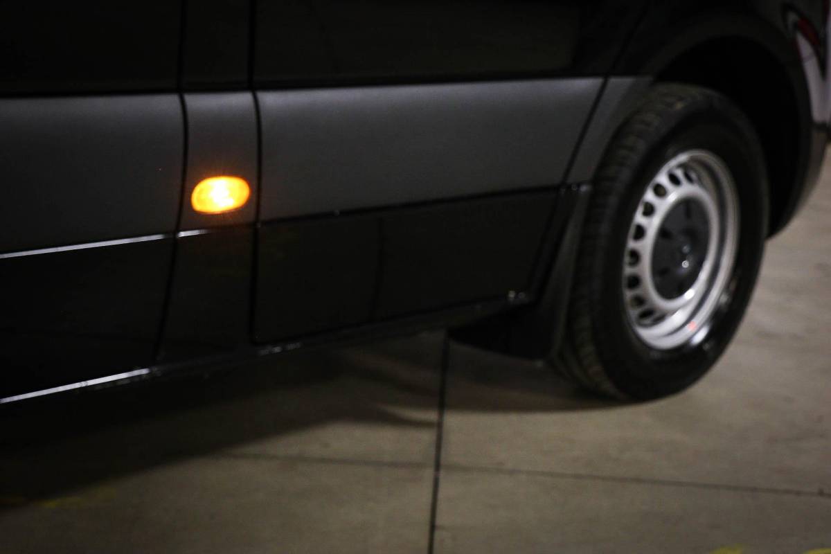 Mercedes-Benz Sprinter Mercedes-Benz Sprinter 319 1.9 CDI L2H2 | LED | AIRCO | CRUISE | DAB | CAMERA | EINDEJAARSAANBIEDING!!